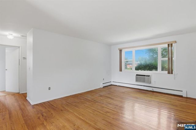 1121 Valley Road A, Wayne, NJ 07470