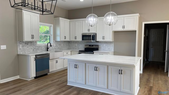 1993 New Haven Drive, Southside, AL 35907