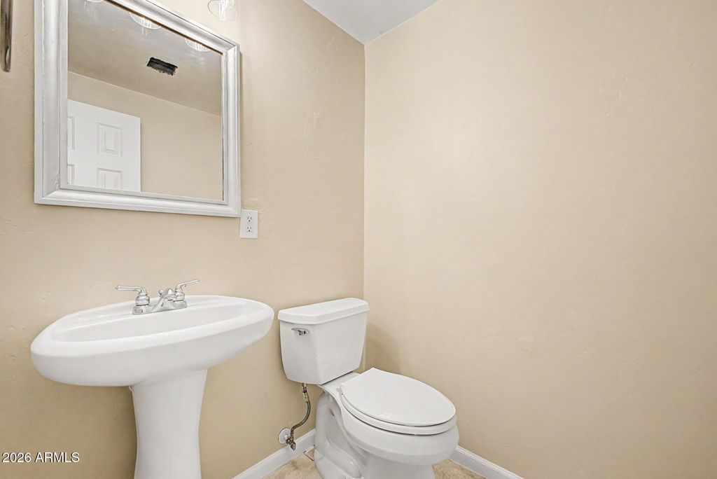 Image 10 of property listing at 1920 E BELL Road 1173, Phoenix, AZ 85022