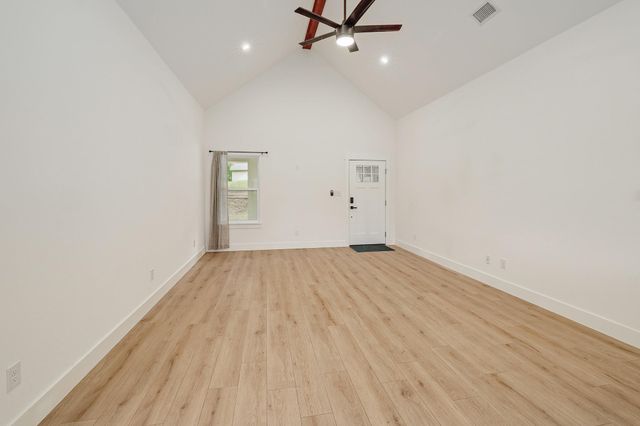 11001 4th ST, Jonestown, TX 78645