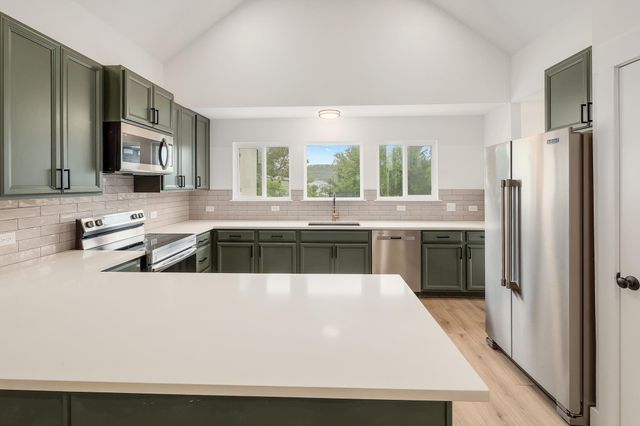 11001 4th ST, Jonestown, TX 78645