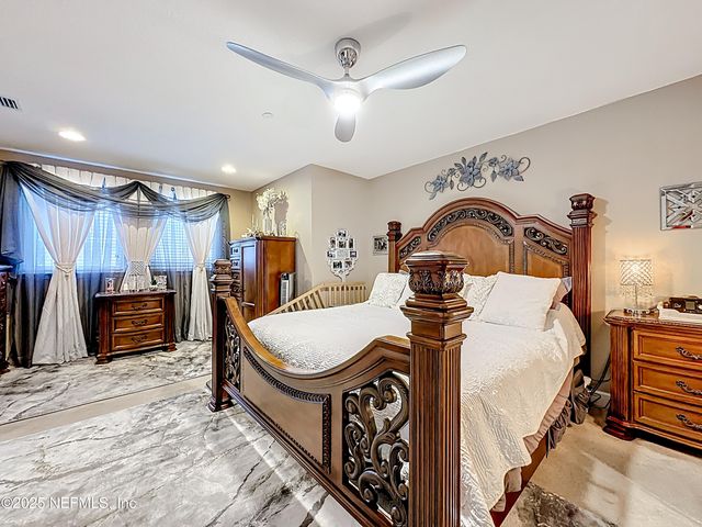 6126 CLEARSKY Drive, Jacksonville, FL 32258