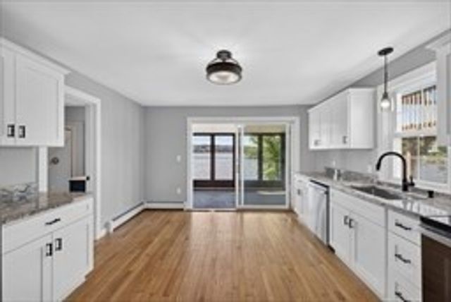 1496 Riverside Ave, Somerset, MA 02726