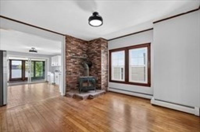 1496 Riverside Ave, Somerset, MA 02726