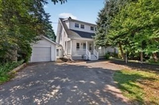 1496 Riverside Ave, Somerset, MA 02726