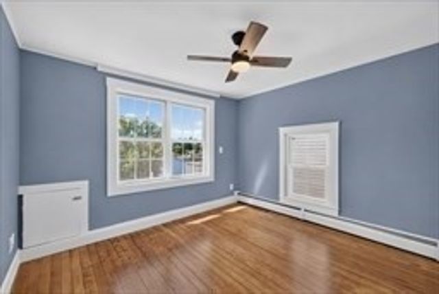 1496 Riverside Ave, Somerset, MA 02726