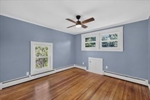 1496 Riverside Ave, Somerset, MA 02726