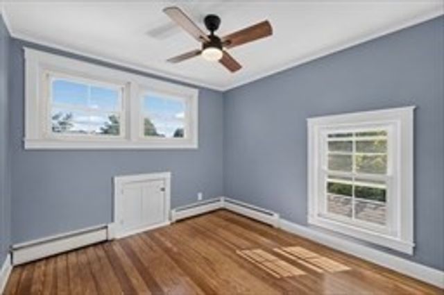 1496 Riverside Ave, Somerset, MA 02726