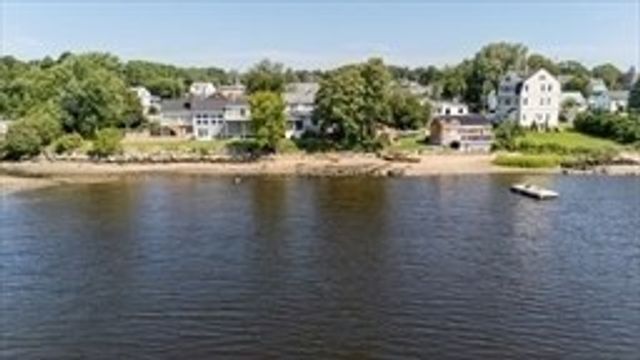 1496 Riverside Ave, Somerset, MA 02726
