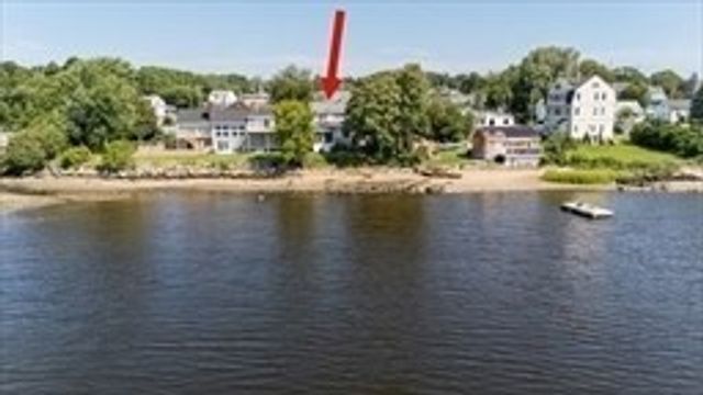 1496 Riverside Ave, Somerset, MA 02726