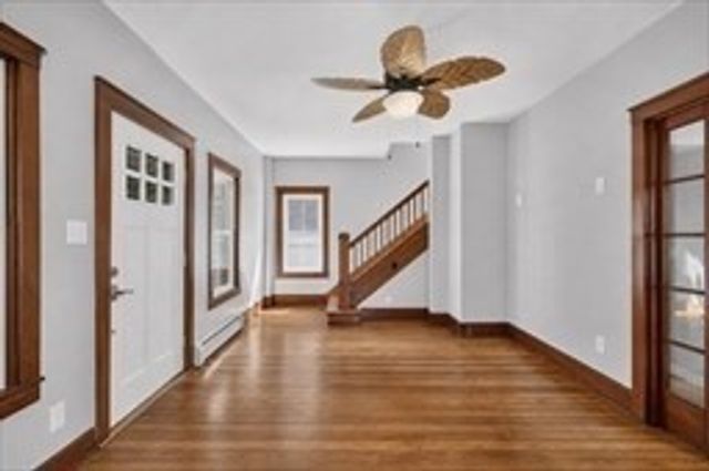 1496 Riverside Ave, Somerset, MA 02726