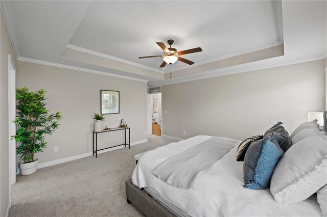 12186 S Quail Ridge Drive, Olathe, KS 66061