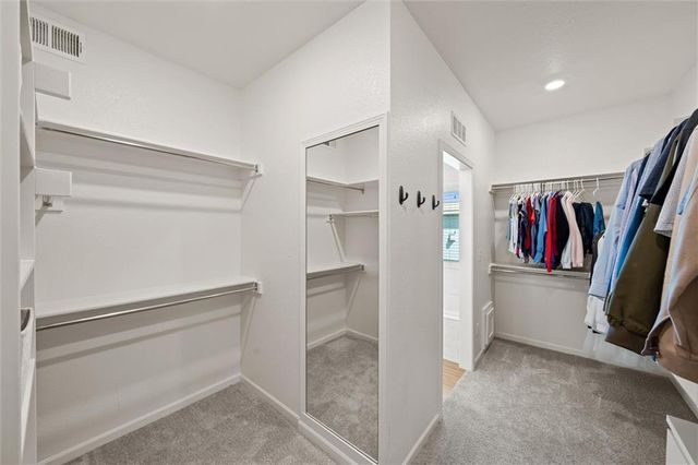 12186 S Quail Ridge Drive, Olathe, KS 66061