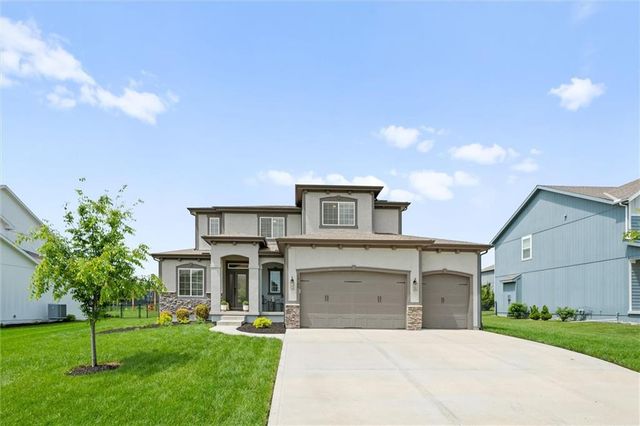 12186 S Quail Ridge Drive, Olathe, KS 66061