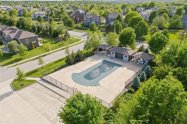 12186 S Quail Ridge Drive, Olathe, KS 66061