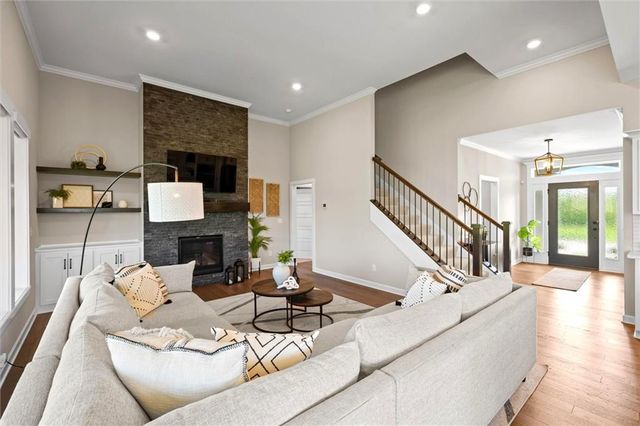 12186 S Quail Ridge Drive, Olathe, KS 66061