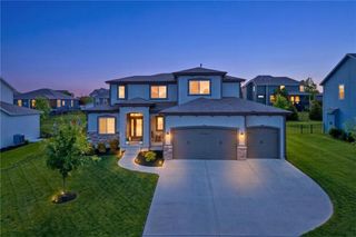 12186 S Quail Ridge Drive, Olathe, KS 66061