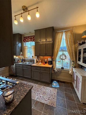 520 Selma Avenue, Selma, AL 36701