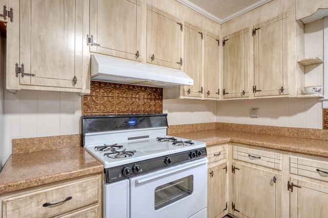 421 Mallard Lake Road, Dorchester, SC 29437