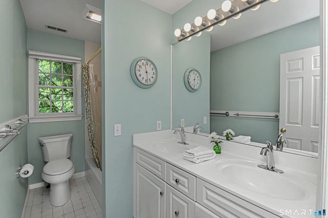 26 Lynn Place, Ridgefield, CT 06877