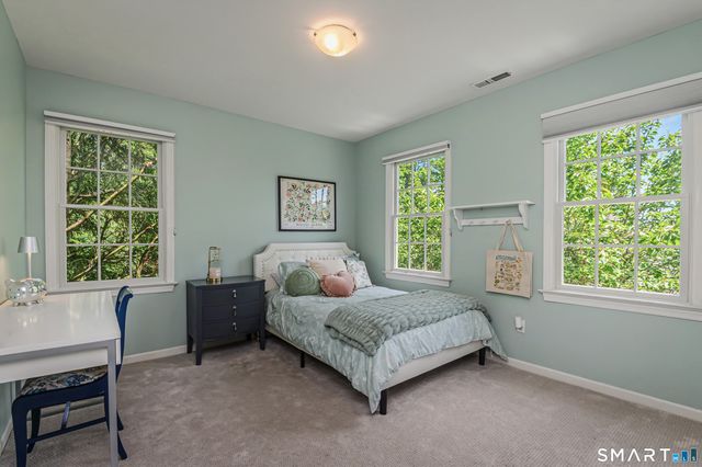 26 Lynn Place, Ridgefield, CT 06877