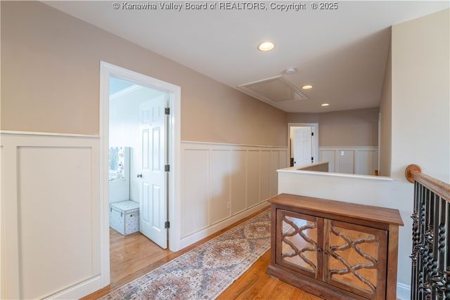 911 Suncrest Road, Charleston, WV 25303