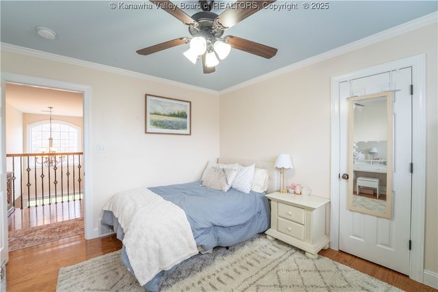 911 Suncrest Road, Charleston, WV 25303