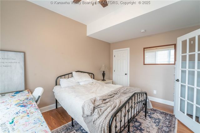 911 Suncrest Road, Charleston, WV 25303