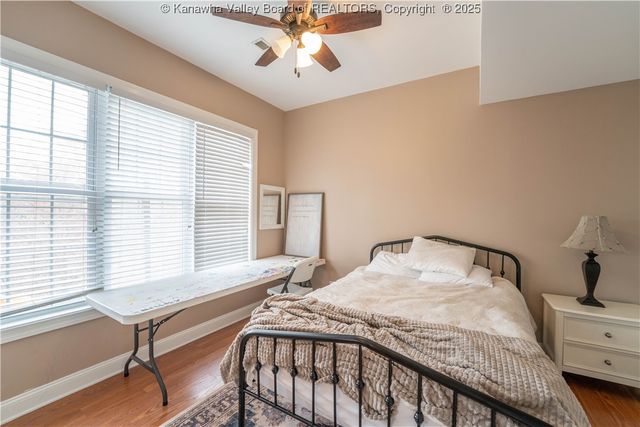 911 Suncrest Road, Charleston, WV 25303