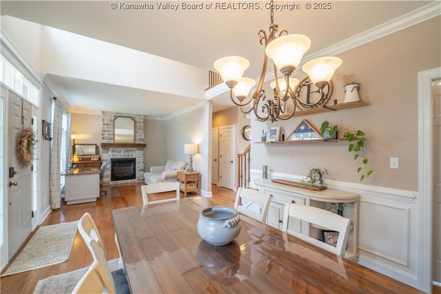 911 Suncrest Road, Charleston, WV 25303