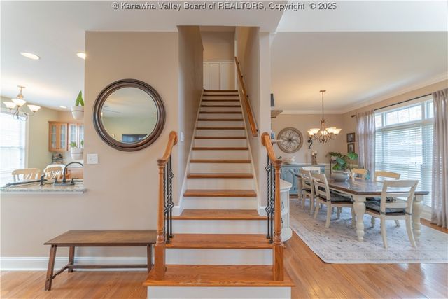 911 Suncrest Road, Charleston, WV 25303