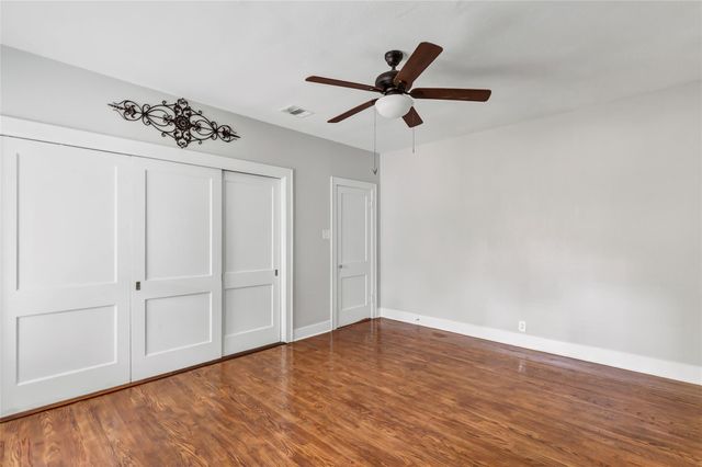 105 Wallisville Road, Liberty, TX 77575