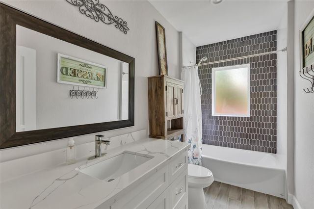 105 Wallisville Road, Liberty, TX 77575