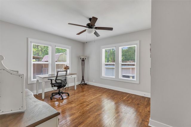 105 Wallisville Road, Liberty, TX 77575