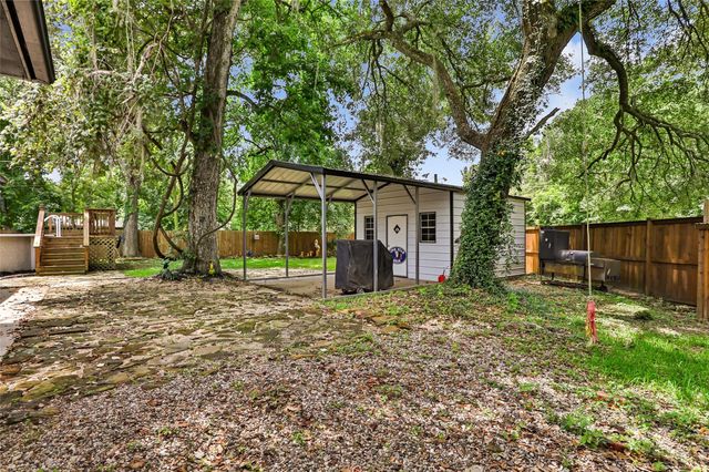 105 Wallisville Road, Liberty, TX 77575