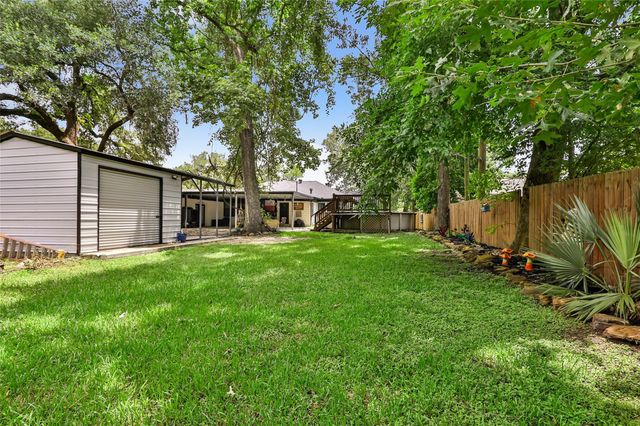 105 Wallisville Road, Liberty, TX 77575