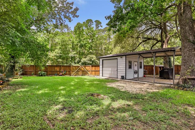 105 Wallisville Road, Liberty, TX 77575