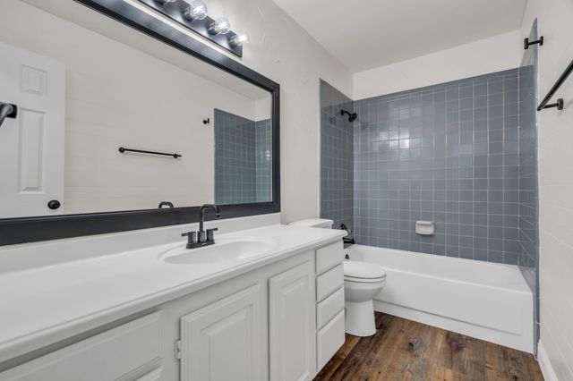 7905 Ember Oaks Drive, North Richland Hills, TX 76182