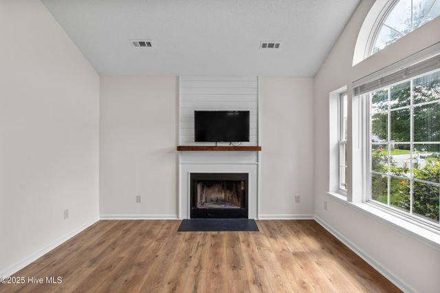 5601 W Chop Way, Wilmington, NC 28412