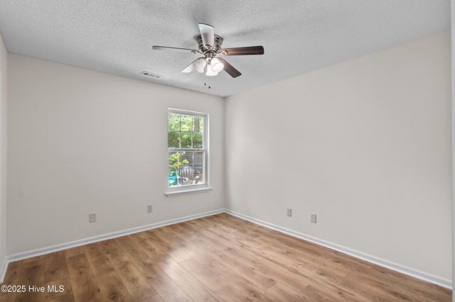 5601 W Chop Way, Wilmington, NC 28412