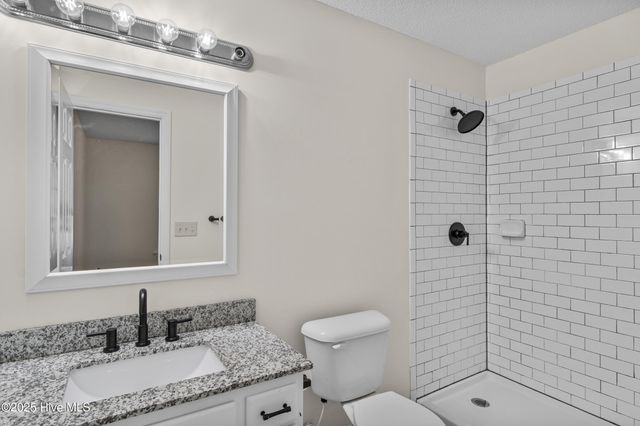 5601 W Chop Way, Wilmington, NC 28412