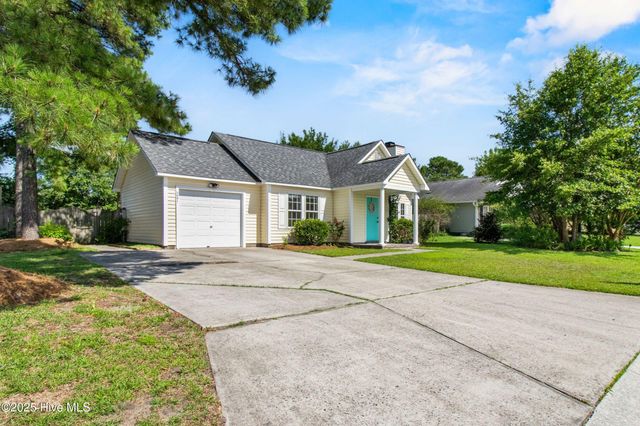 5601 W Chop Way, Wilmington, NC 28412