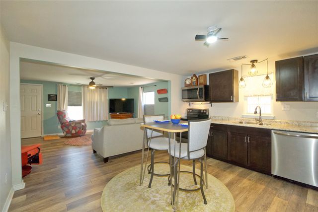 201 Water Street, Whitesboro, TX 76273