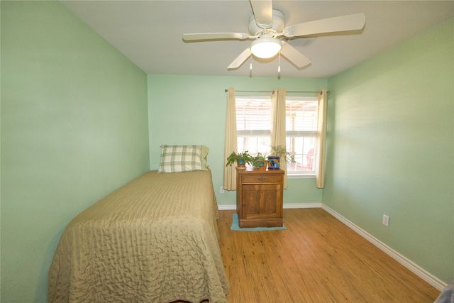 201 Water Street, Whitesboro, TX 76273