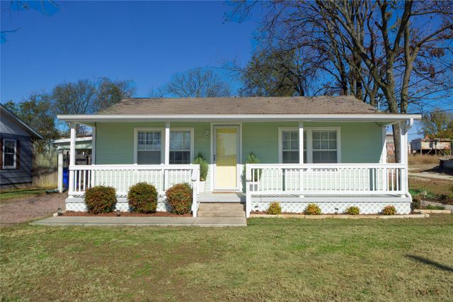 201 Water Street, Whitesboro, TX 76273