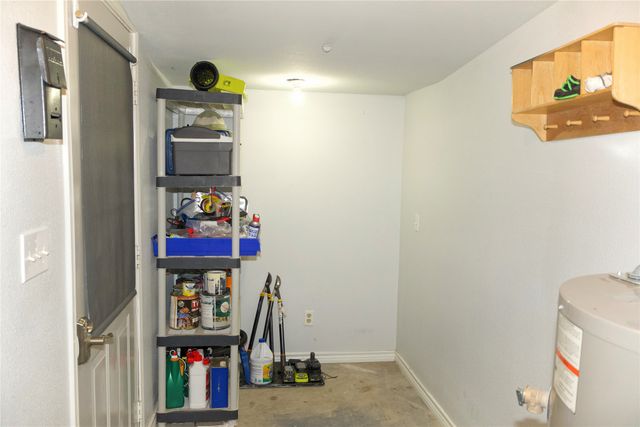 201 Water Street, Whitesboro, TX 76273