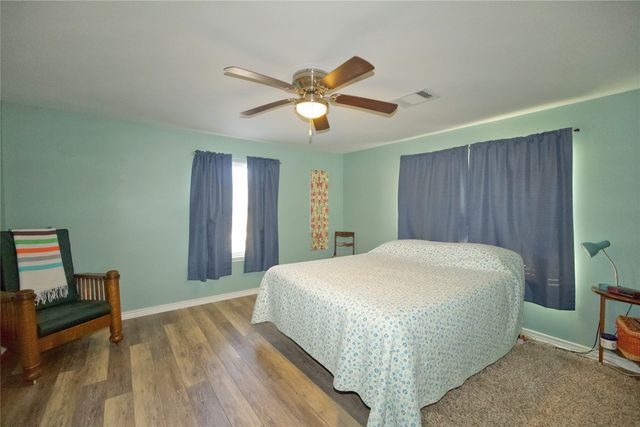 201 Water Street, Whitesboro, TX 76273