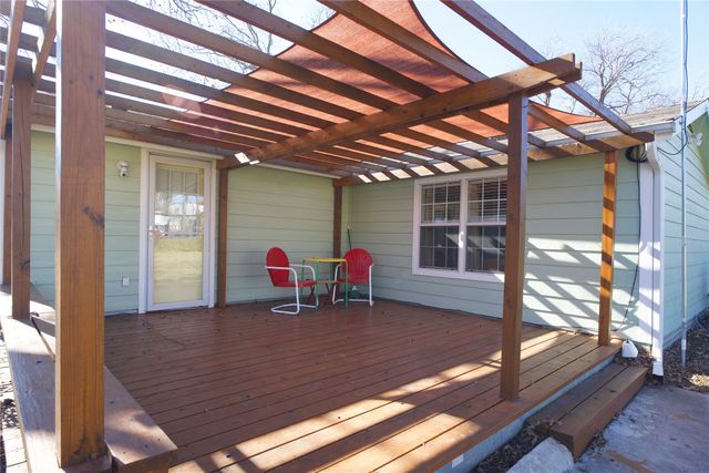 201 Water Street, Whitesboro, TX 76273