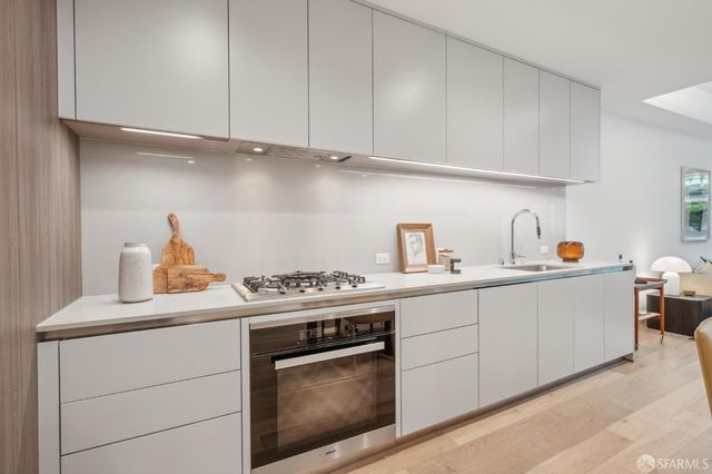 1 Bristol Court 111, San Francisco, CA 94130