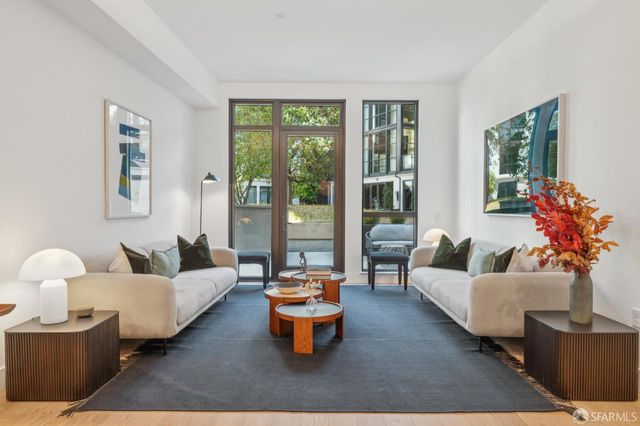 1 Bristol Court 111, San Francisco, CA 94130